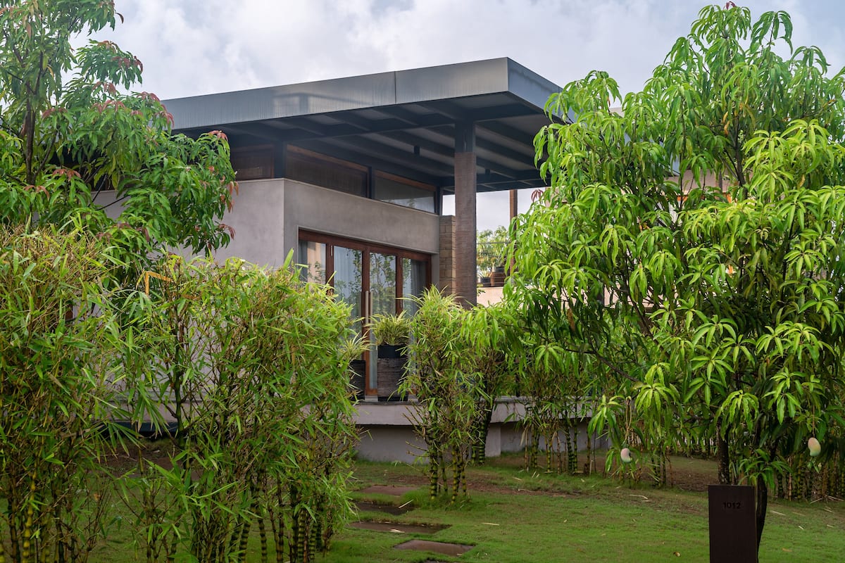 開放式客房, 1 張特大雙人床, 花園景, 花園 | 迷你吧、房內夾萬、書桌、隔音