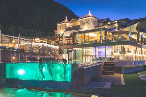 Mountain Spa Resort Albion