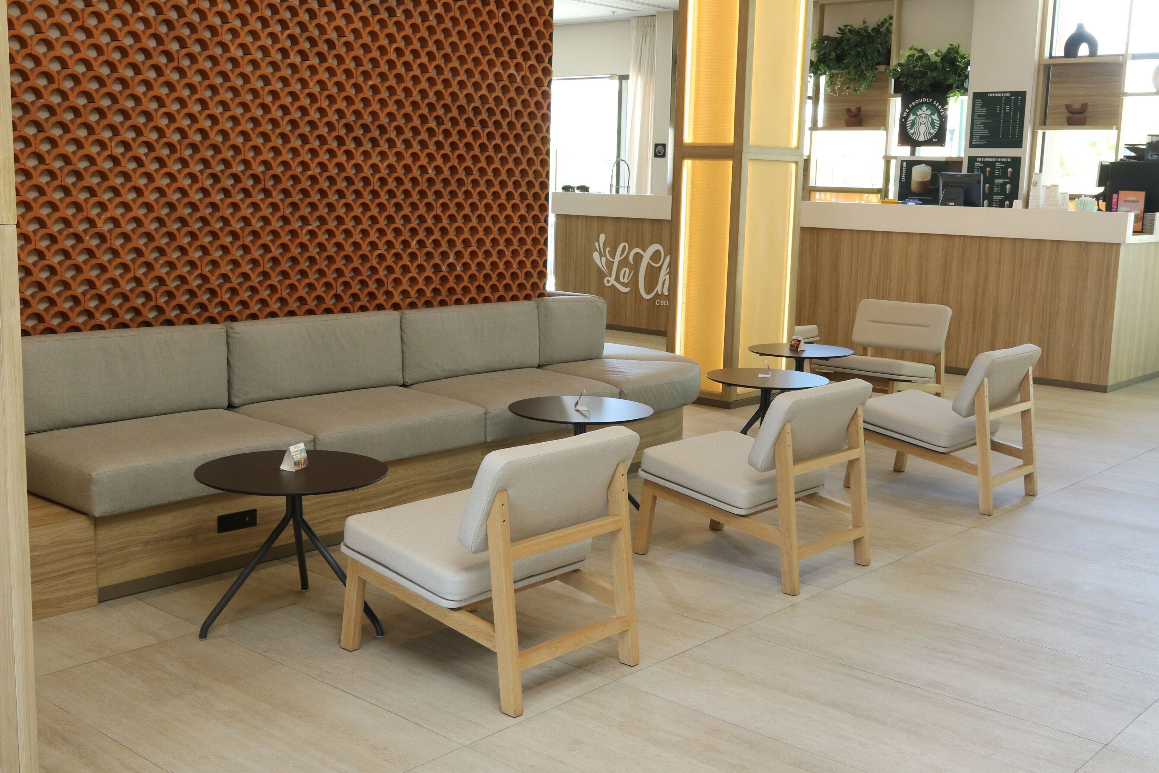 32-inch flat-screen tv with cable channels, tv