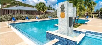 New Rental-East End, makellose 3Br Villa, 1 min zu Fuß von Margaritaville Beach