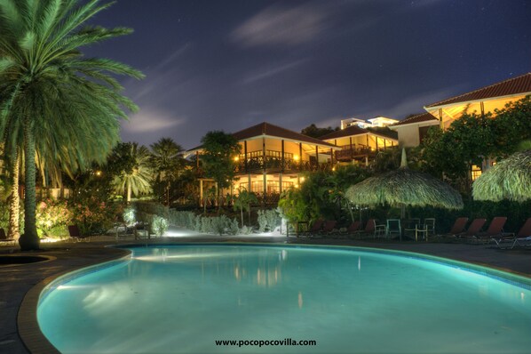 Pool - POCO POCO Villa - Caribbean Golf, Diving & Beach Holiday Home (Blue Bay Golf & Beach Resort, Willemstad, Curacao)