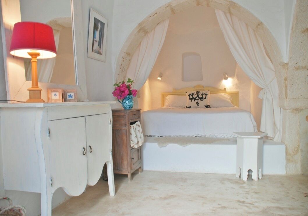 3 bedrooms, iron/ironing board, internet, bed sheets