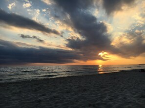 Beach nearby, beach towels