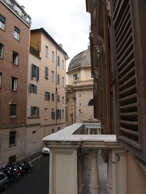 Nicht klassifiziertes Bild, 3 von 47, Schaltfläche