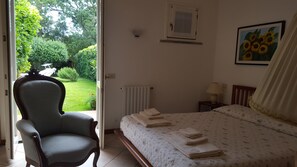 2 bedrooms, iron/ironing board, WiFi, bed sheets - Punta Ala Villetta il Glicine (Punta Ala)