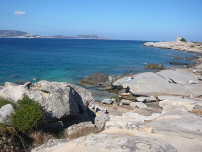 Apartment 57m2, RESIDENCE GRAND STANDING, TERRACE 26m ², FACE SEA, BEACH 800m