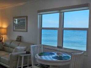 TV, DVD player, books - Shores Penthouse End unit Beachfront 100% beach view from every window,sunsets, (Fort Myers Beach)
