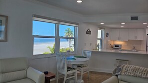Interior - Shores Penthouse End unit Beachfront 100% beach view from every window,sunsets, (Fort Myers Beach)