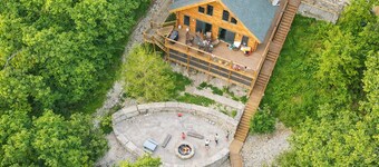 Edgewater Lodge - Luxury Waterfront 4BR Log Cabin on Beaver Lake secluded cove!