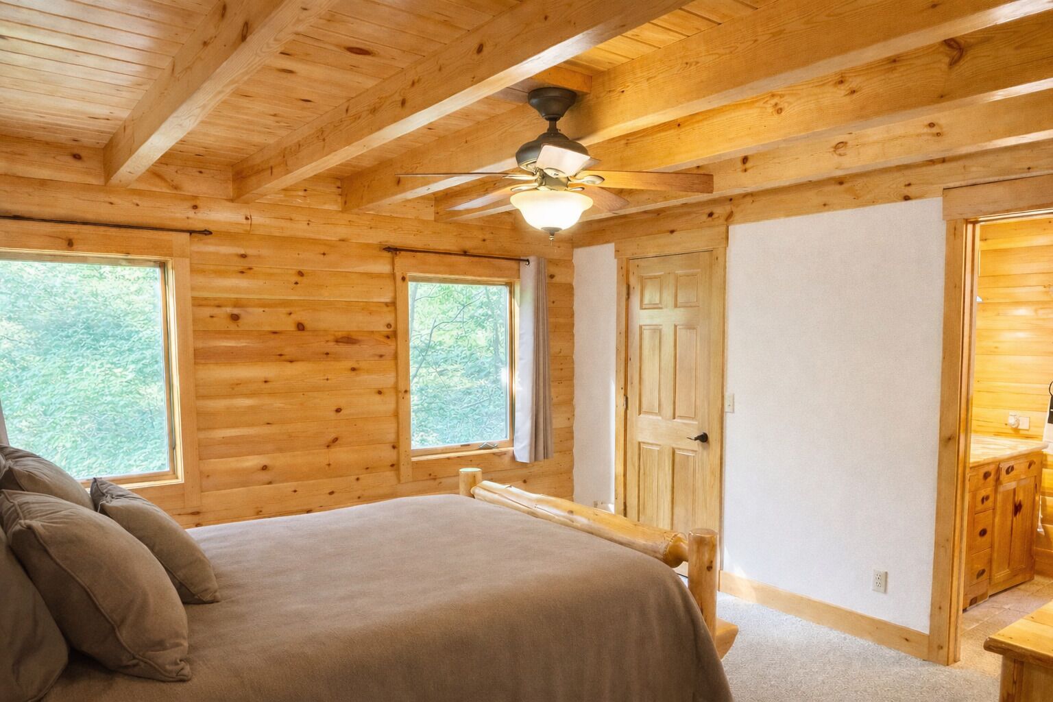 4 sovrum, strykjärn/strykbräda, gratis wi-fi och sängkläder