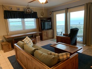 Smart TV, DVD player, books