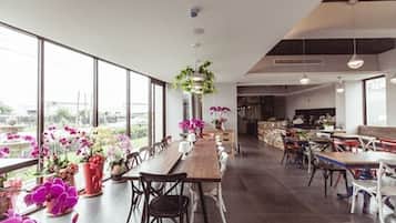 Dineren