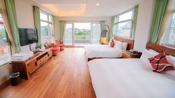 Neljän hengen huone, esteetön, näköala pihalle (Yoshino cherry) | Työpöytä, pimennysverhot, äänieristys, vauvansängyt