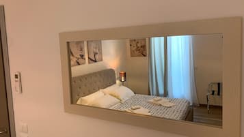 Coffres-forts dans les chambres, chambres insonorisées, Wi-Fi gratuit