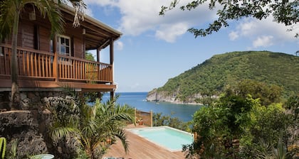 Villa Palm Bay / Stunning View / 5 min to beach/1 km to downtown/ King size bed