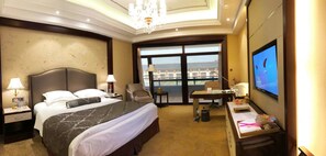 Deluxe King Room With Garden View  | Minibar, in-room safe, desk, blackout drapes - Tongli Lake Resort Phase2 (Suzhou)