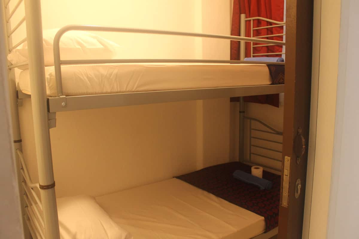 Room, Ensuite (Double Decker) | WiFi (free)