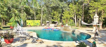 Blue Ridge Hideaway~Aggieland Vacation Rentals
