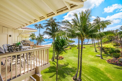 "Bay Watch" at Lae Nani 335- 2 Bedroom Ocean View Condo with AC