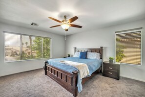 5 Schlafzimmer, Bügeleisen/Bügelbrett, Reisekinderbett, kostenloses WLAN