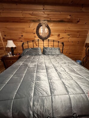 2 chambres, fer et planche à repasser, accès au Wi-Fi (inclus)