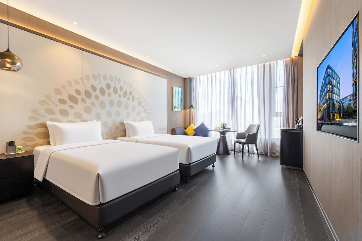 Deluxe Room (Twin)