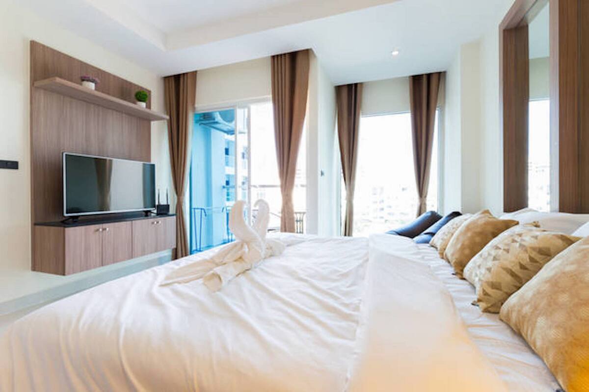 1 bedroom, in-room safe, desk, laptop workspace