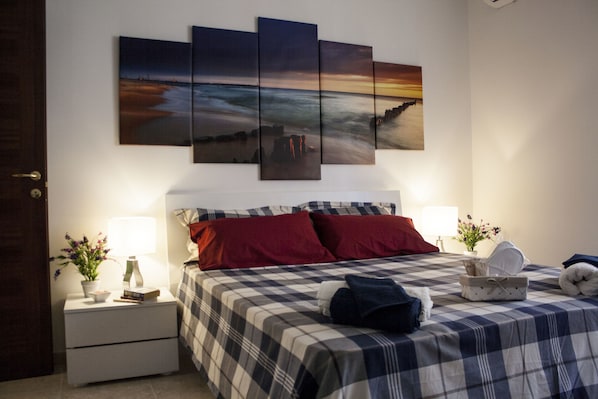 Premium bedding, down duvets, desk, iron/ironing board