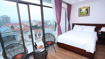 Deluxe Double or Twin Room | Premium bedding, down duvets, memory-foam beds, minibar