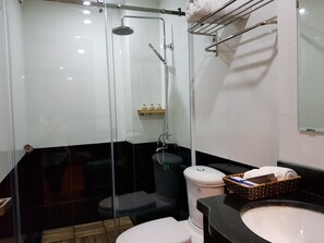 Shower, rainfall showerhead, designer toiletries, hair dryer