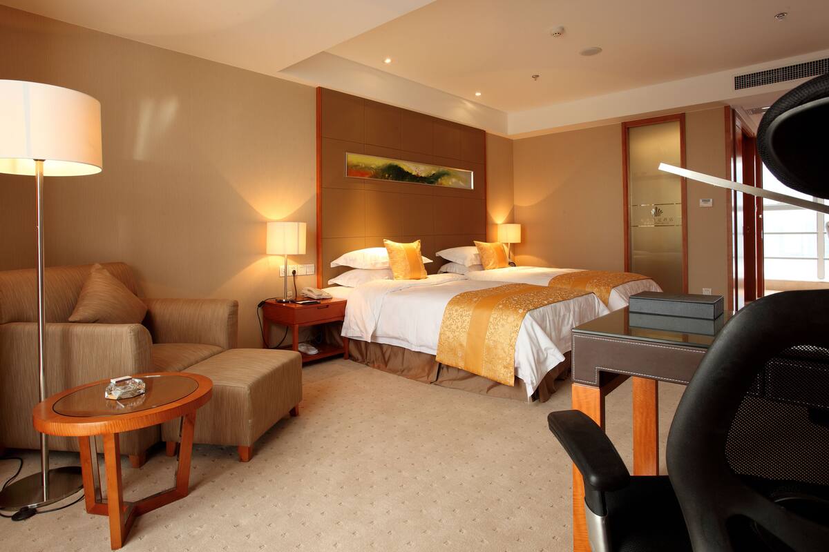 Minibar, in-room safe, desk, blackout drapes