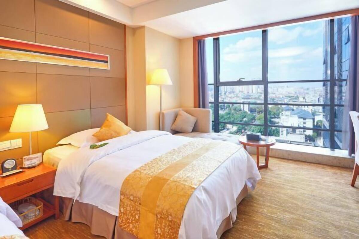 Minibar, in-room safe, desk, blackout drapes