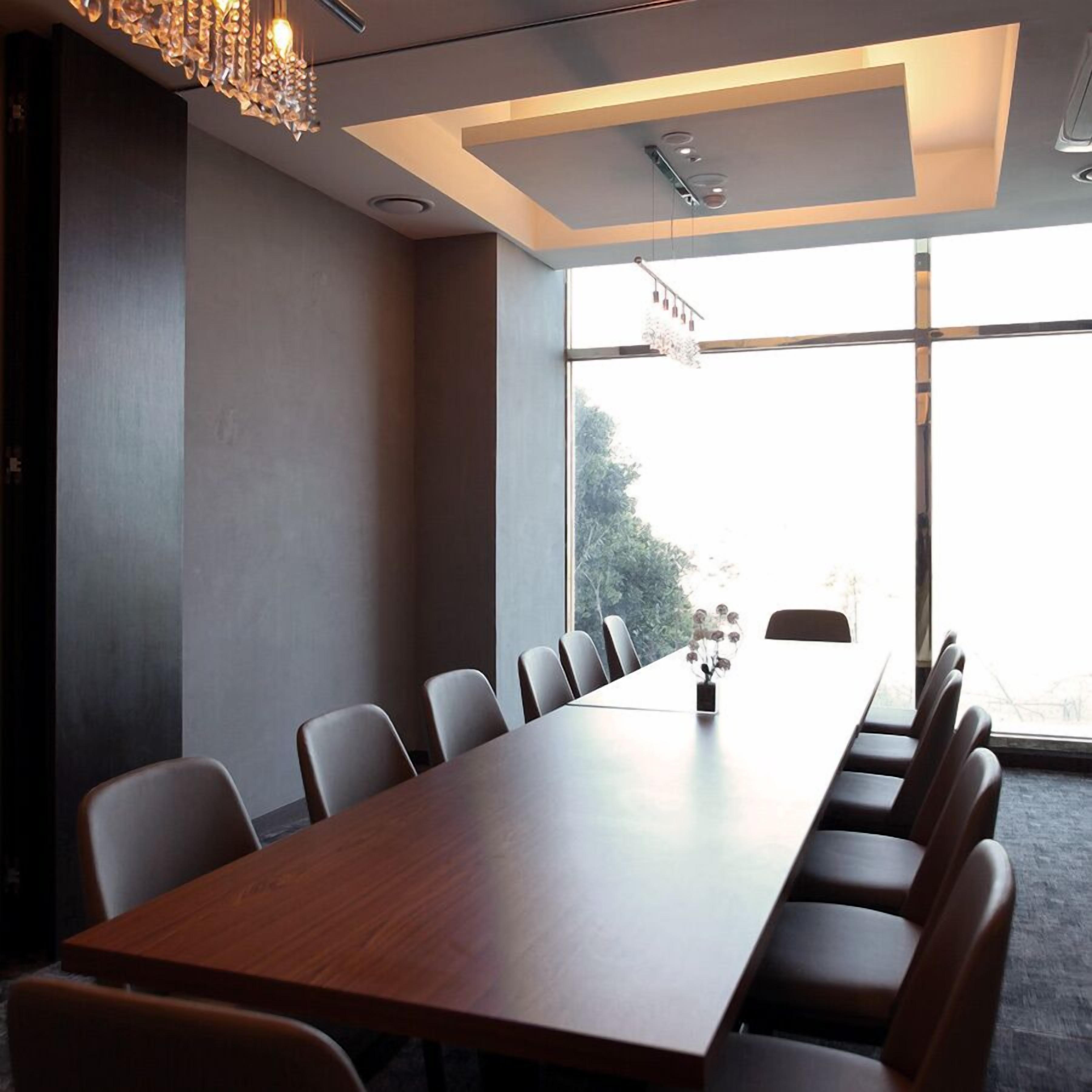 breakfast and brunch served