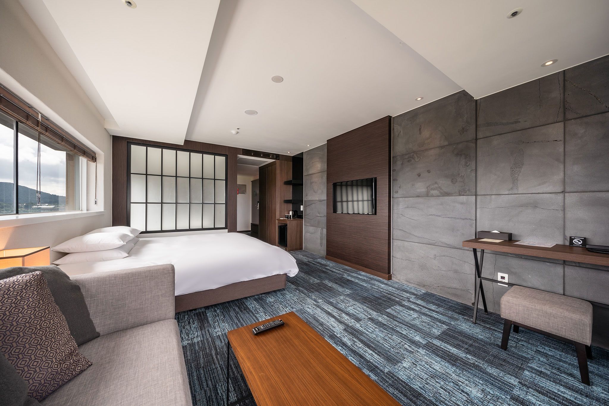 premier king room ocean view (1 king bed) | desk, laptop workspace, blackout curtains, soundproofing