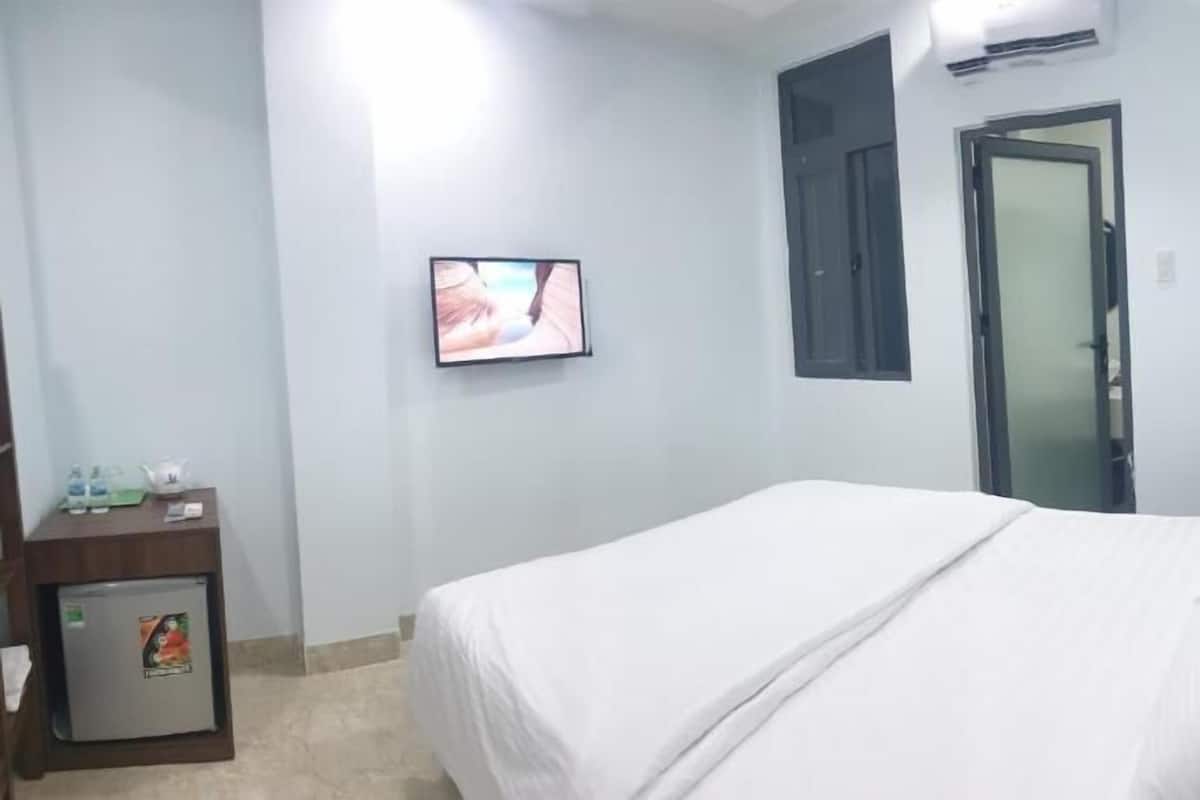 Escrivaninha, Wi-Fi de cortesia, roupa de cama