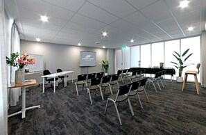 Meeting facility - Woodroffe Hotel (Southport)