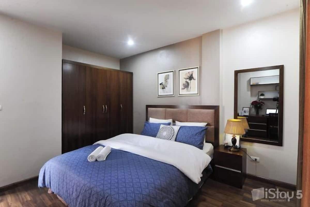 1 slaapkamer, luxe beddengoed, pillowtop-bedden, een bureau