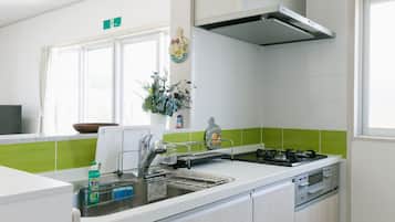 Fridge, microwave, stovetop, electric kettle