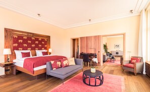 Suite (Orania. 86) | Egyptian cotton sheets, premium bedding, minibar, in-room safe