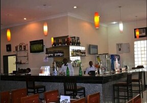 Bar (en la propiedad)
