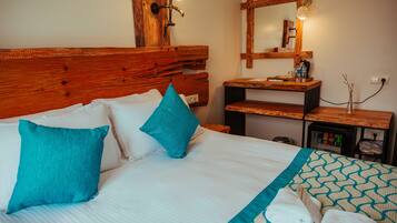 Minibar, in-room safe, desk, soundproofing