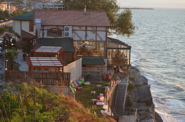 Beach/ocean view