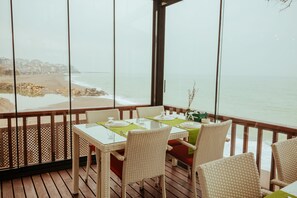 Desayuno buffet incluido todos los días