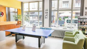 Table tennis