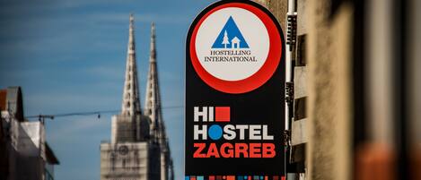 Fachada del alojamiento