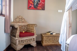 Family Villa | 3 bedrooms, in-room safe, desk, cribs/infant beds - Villa Bewa by Villa Finder (Seminyak)