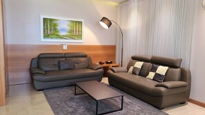 Sengetøy av topp kvalitet, dundyner, blendingsgardiner og lydisolert