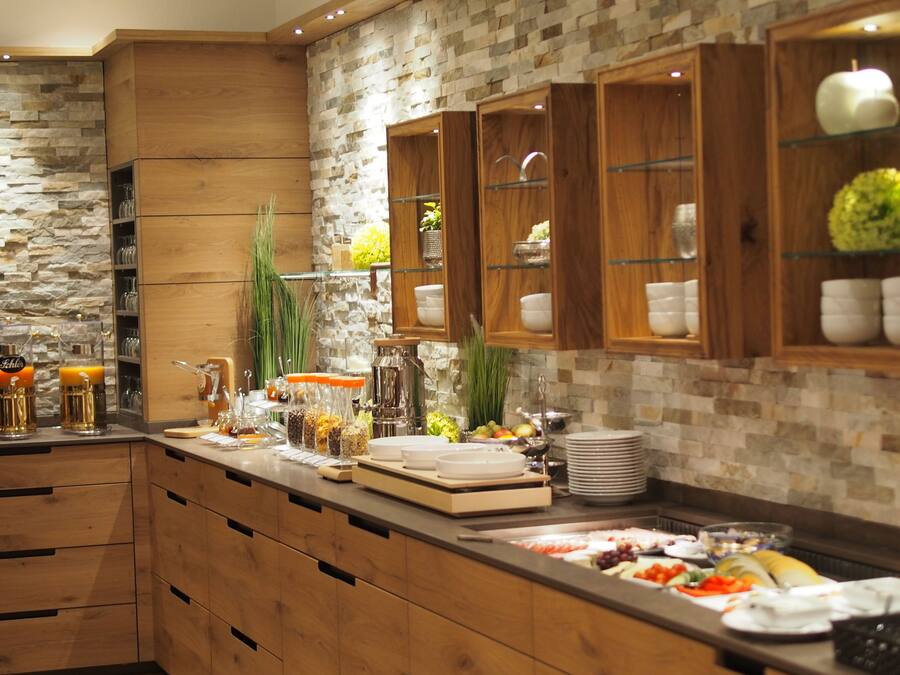 Sarapan siap masak setiap hari (EUR 16 per orang)