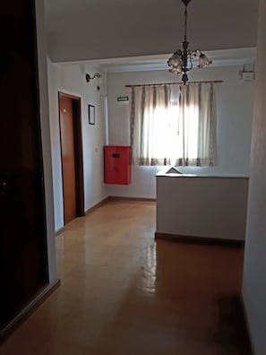 Interior - Mira Tejo (Loures)