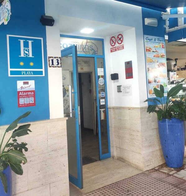 Fachada de la propiedad